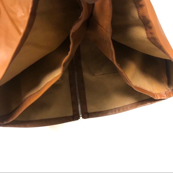 Forever 21 Faux Leather Zip-Front Mini Skort - Picture 3 of 4